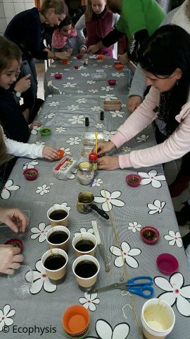 christmas candle making with beeswax